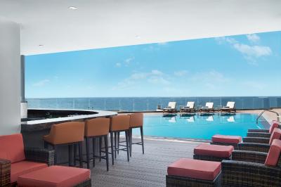 وایندهام گاردن اجمان کرنیچ