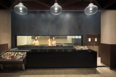 وایندهام گاردن اجمان کرنیچ