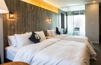 هتل د دیزاینرز اسئوول استیشن