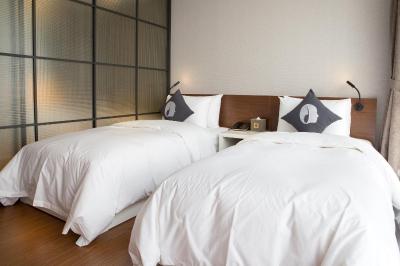 هتل د دیزاینرز اسئوول استیشن