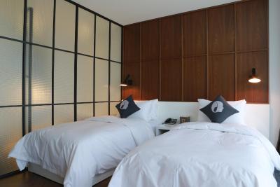 هتل د دیزاینرز اسئوول استیشن