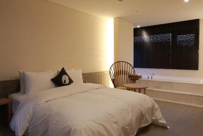 هتل د دیزاینرز اسئوول استیشن