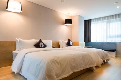 هتل د دیزاینرز اسئوول استیشن