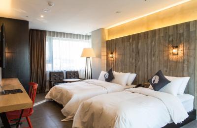 هتل د دیزاینرز اسئوول استیشن