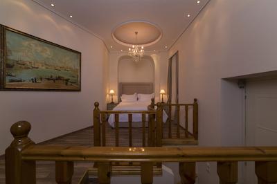 هوم اند پوتری