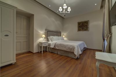 هوم اند پوتری