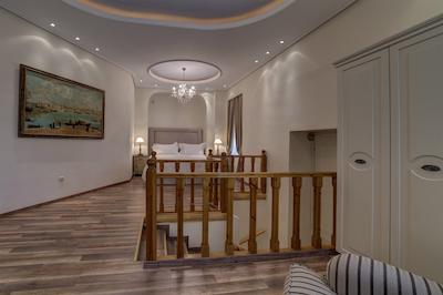 هوم اند پوتری