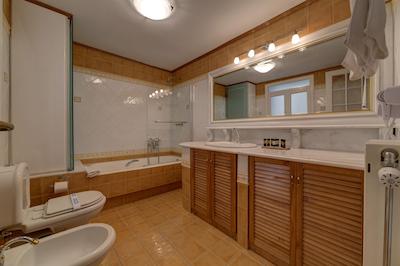 هوم اند پوتری