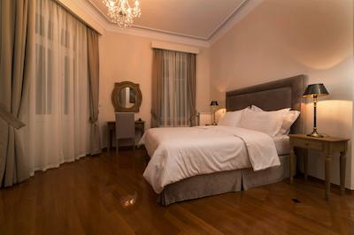 هوم اند پوتری