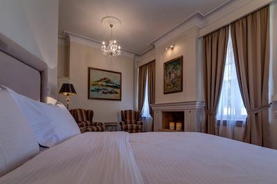 هوم اند پوتری