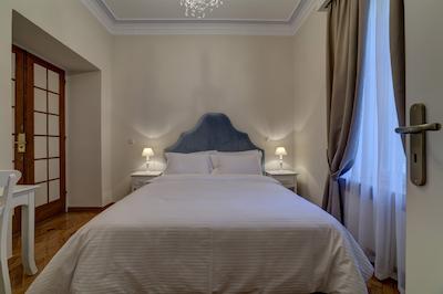 هوم اند پوتری