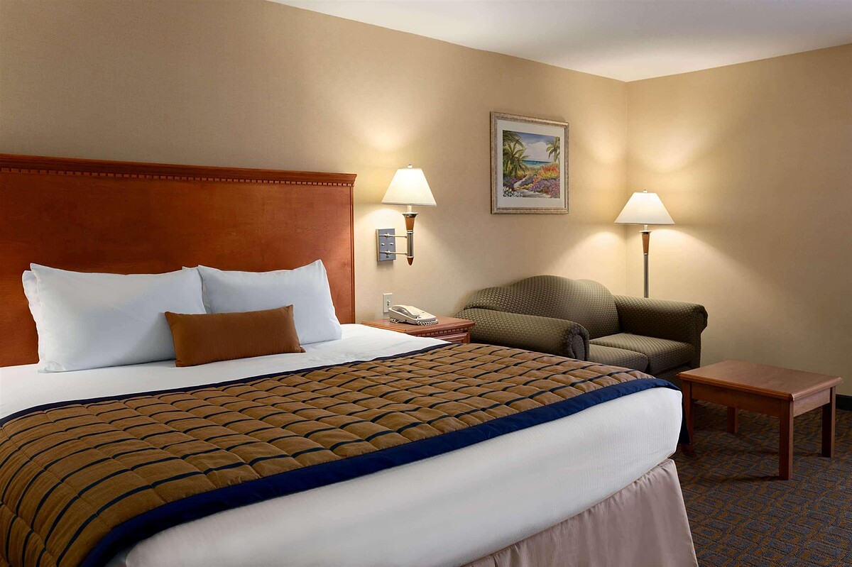 Baymont Inn and Suites New Braunfels