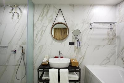 شوتا@روستاولی بوتیک هتل