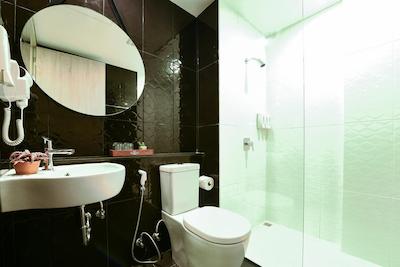 کرابی اسیباز هتل