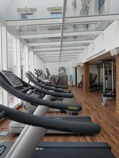 رادیسن بلو هتل اجمان