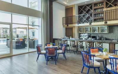 رادیسن بلو هتل اجمان