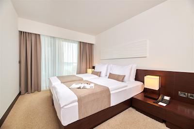 هتل پارنتیوم پلاوا لاگونا