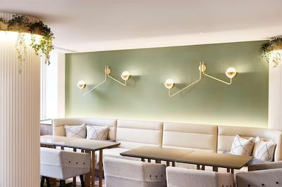 رادیسن هتل اند سویتز اسیدنی