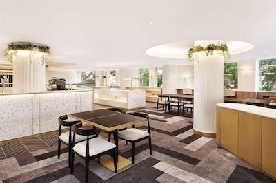 رادیسن هتل اند سویتز اسیدنی