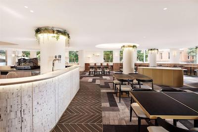 رادیسن هتل اند سویتز اسیدنی