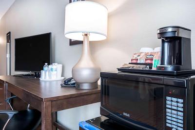 کمفرت این اند سویتز