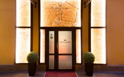 استیشن هتل پرمیر اس10