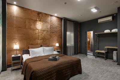 استیشن هتل پرمیر اس10