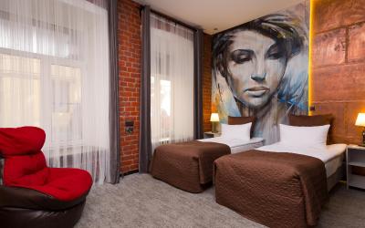 استیشن هتل پرمیر اس10