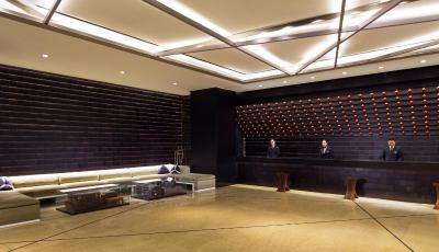 د پلازا اسئوول اوتگراف کالکشن