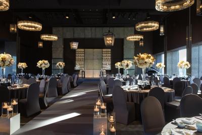 د پلازا اسئوول اوتگراف کالکشن