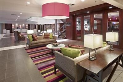 دلتا هتل ساسکاتون دونتون