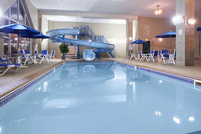 کونتری این اند سویتز بای رادیسن راپید سیتی اسد