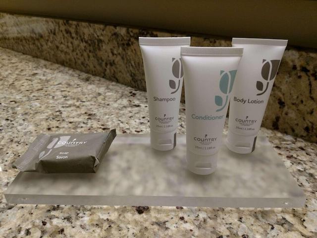 کونتری این اند سویتز بای رادیسن یرک پا