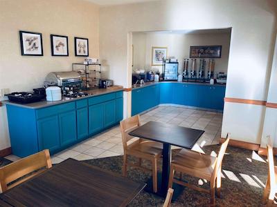 کونتری این اند سویتز بای رادیسن یرک پا