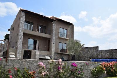 گراند لاز نوبز بای اینمنس