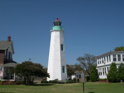 کرون پلازا هامپتون مارینا