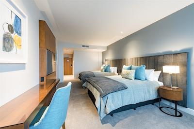 دیستینکشن چریسچورچ هتل