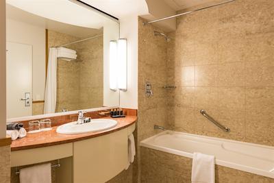 دیستینکشن چریسچورچ هتل