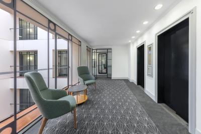 د ساوی هتل اُن لیتل کلینز