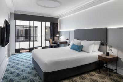 د ساوی هتل اُن لیتل کلینز