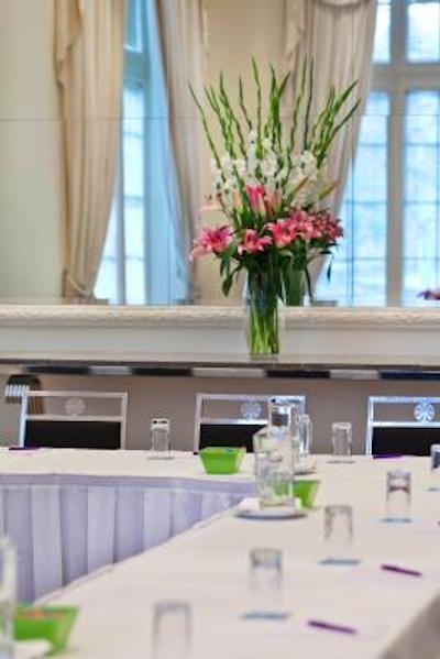 د ساوی هتل اُن لیتل کلینز