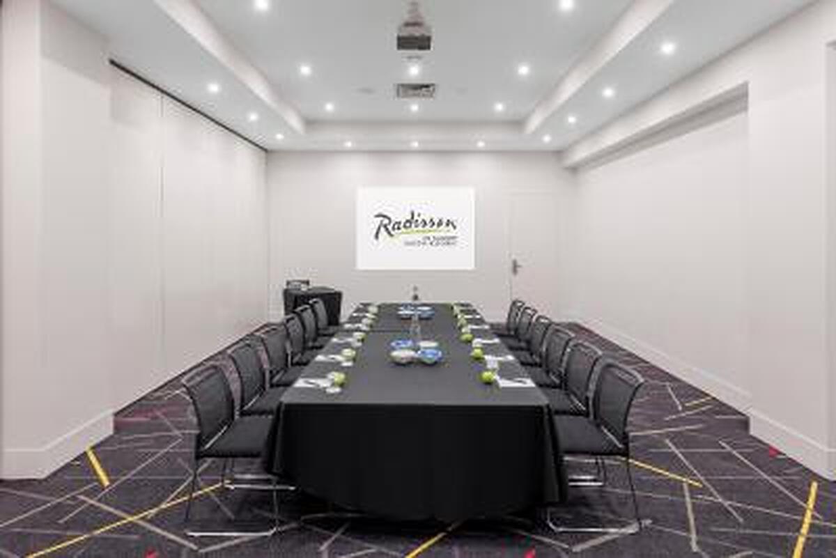 Radisson On Flagstaff Gardens