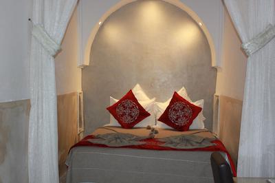 ریاد ساراه سابرینا