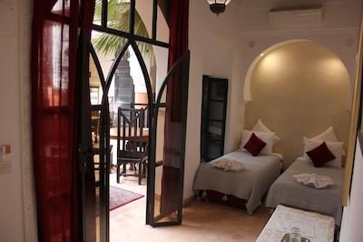 ریاد ساراه سابرینا