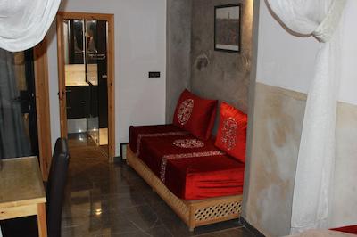 ریاد ساراه سابرینا