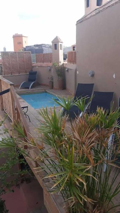 ریاد ساراه سابرینا