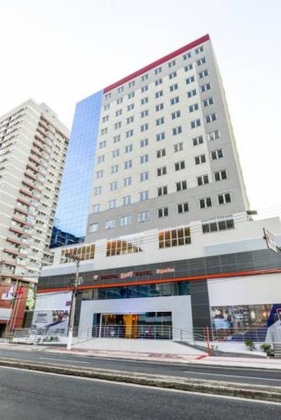 بریستل ایسی هتل-پریا د ایتاپاریکا