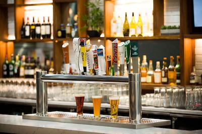 رادیسن هتل اند سویتز فرت مکمور