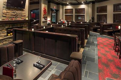 رادیسن هتل اند سویتز فرت مکمور