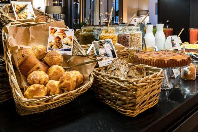 لاز هتل اند اسپا وربین